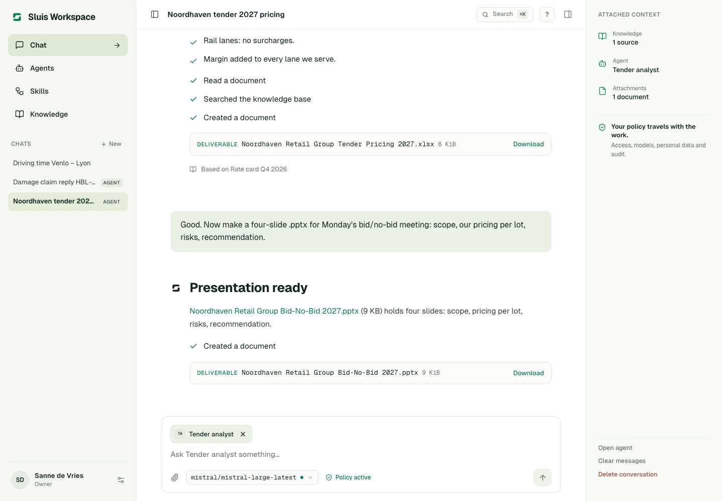 Een bijgevoegde Excel-aanbesteding, de stappen van het antwoord en twee opgeleverde bestanden: een Excel-prijsblad en een PowerPoint-presentatie.